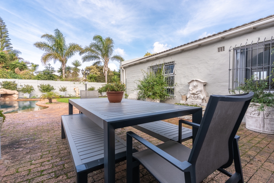 3 Bedroom Property for Sale in Edgemead Western Cape